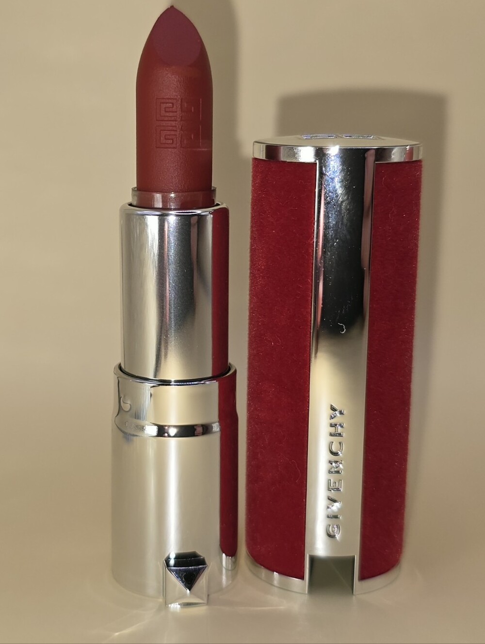 #37 Givenchy LeRouge Graniè Deep Velvet